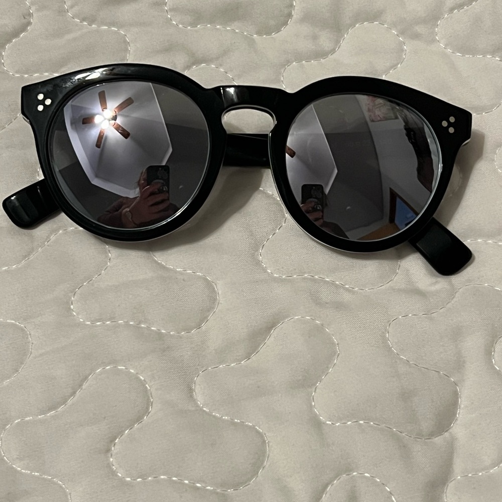Illesteva Black Sunglasses